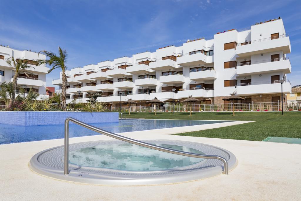 Terrazas De Campoamor By Mar Holidays Оріуела Екстер'єр фото